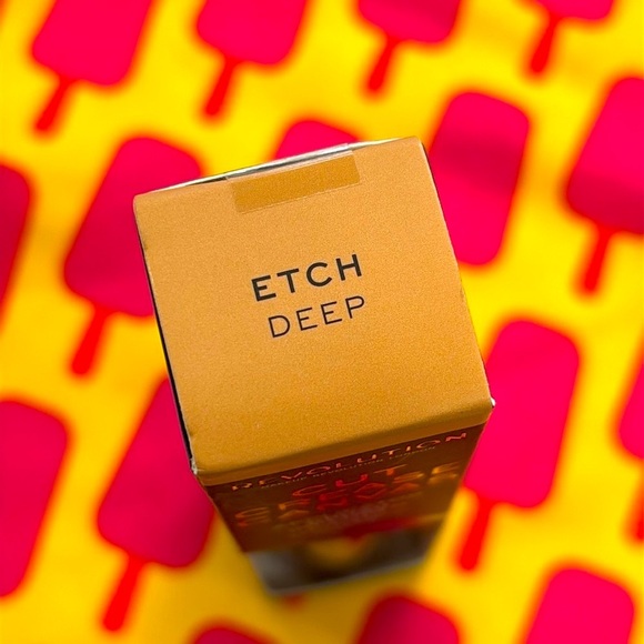 Brand New Revolution Loose Setting Powder, Cut Crease Canvas & LA Girl Concealer - Picture 8 of 15